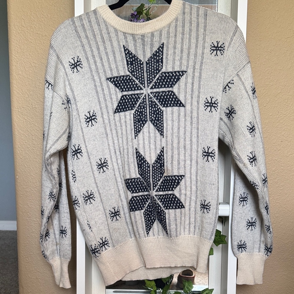 Men's Cream and Black Star Pattern Crewneck Sweater